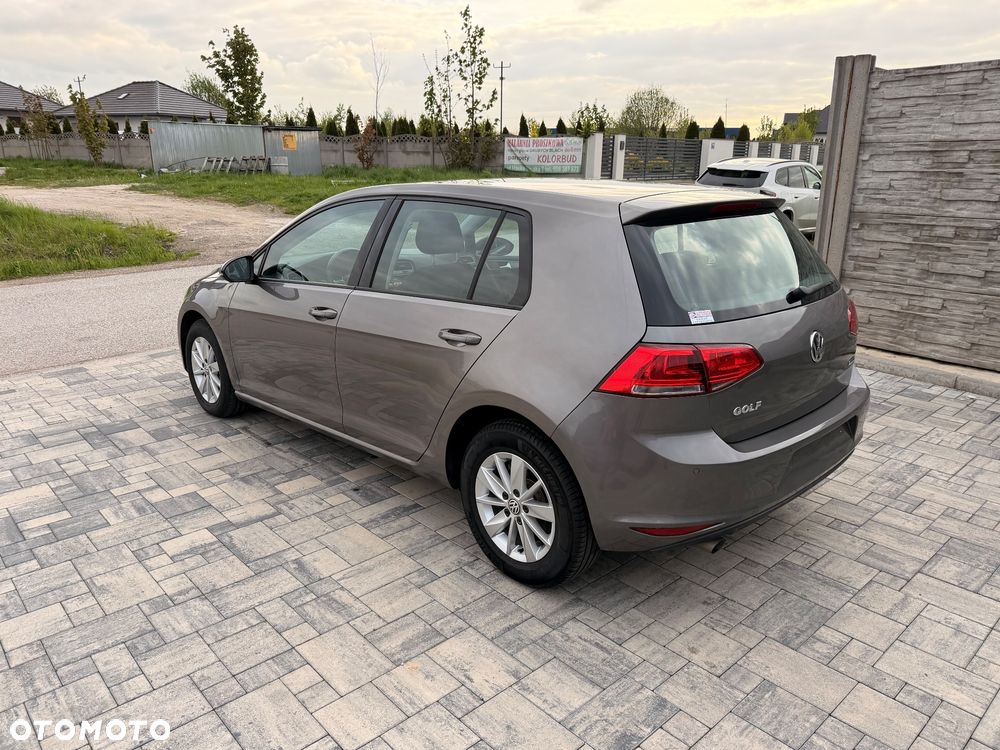 Volkswagen Golf 1.6 TDI BlueMotion Comfortline - 5