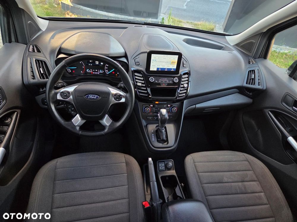 Ford Tourneo Connect Grand - 28