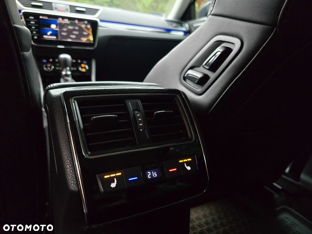 Skoda Superb 2.0 TSI 4x4 L&K DSG - 36