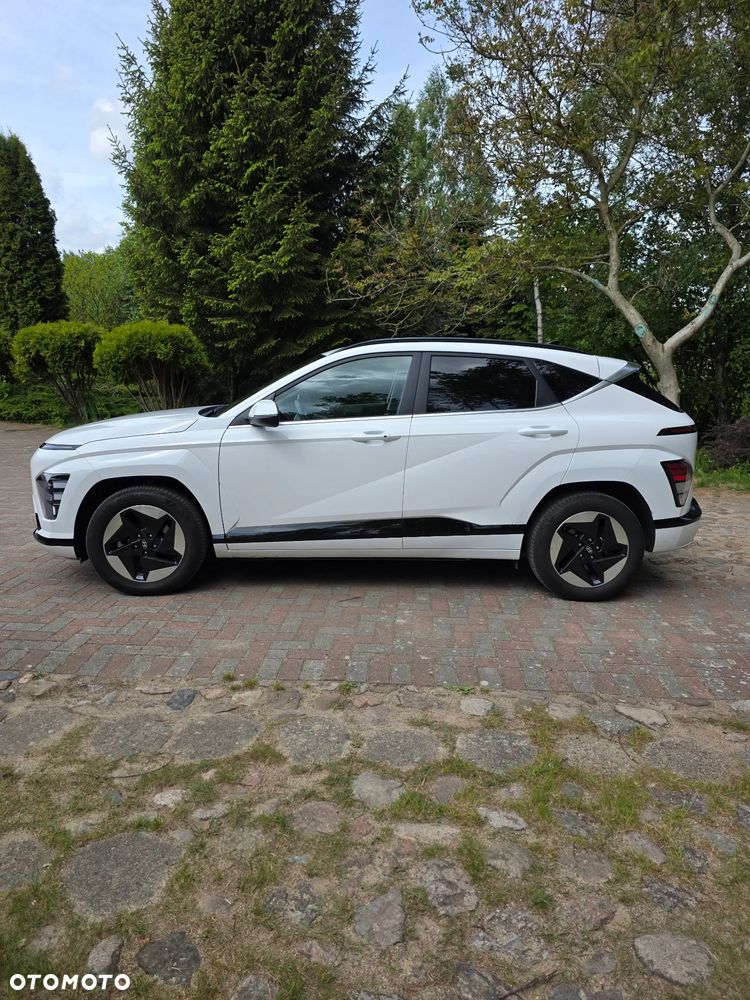 Hyundai Kona 65kWh Executive - 3