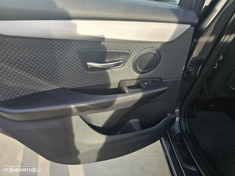 BMW 225xe Active Tourer Advantage - 23