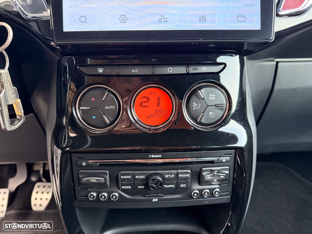 Citroën DS3 1.6 HDi Airdream So Chic - 20