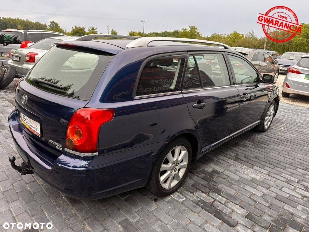Toyota Avensis - 9