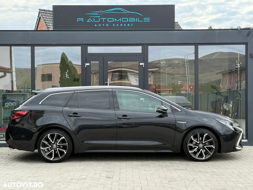 Toyota Corolla 2.0 HSD Exclusive Plus GR Sport Bi-Tone - 2