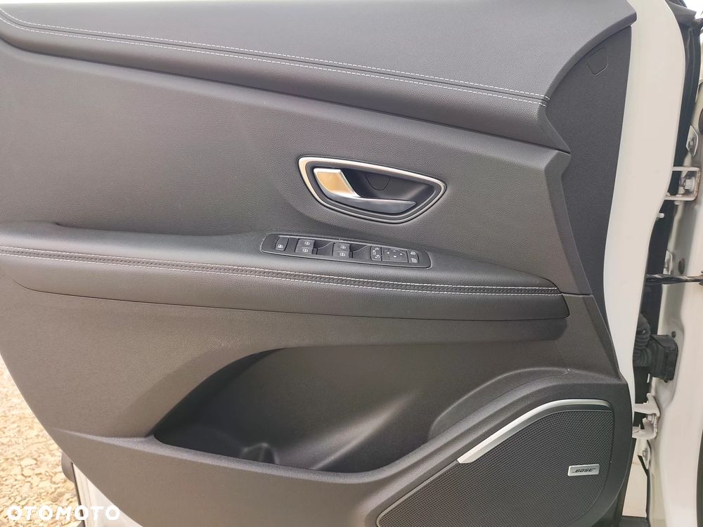 Renault Scenic 1.3 TCe FAP Bose EDC - 24