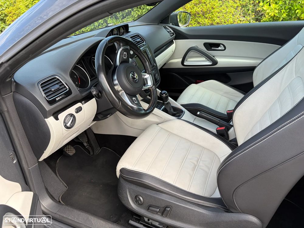 VW Scirocco 2.0 TDI Sport - 11