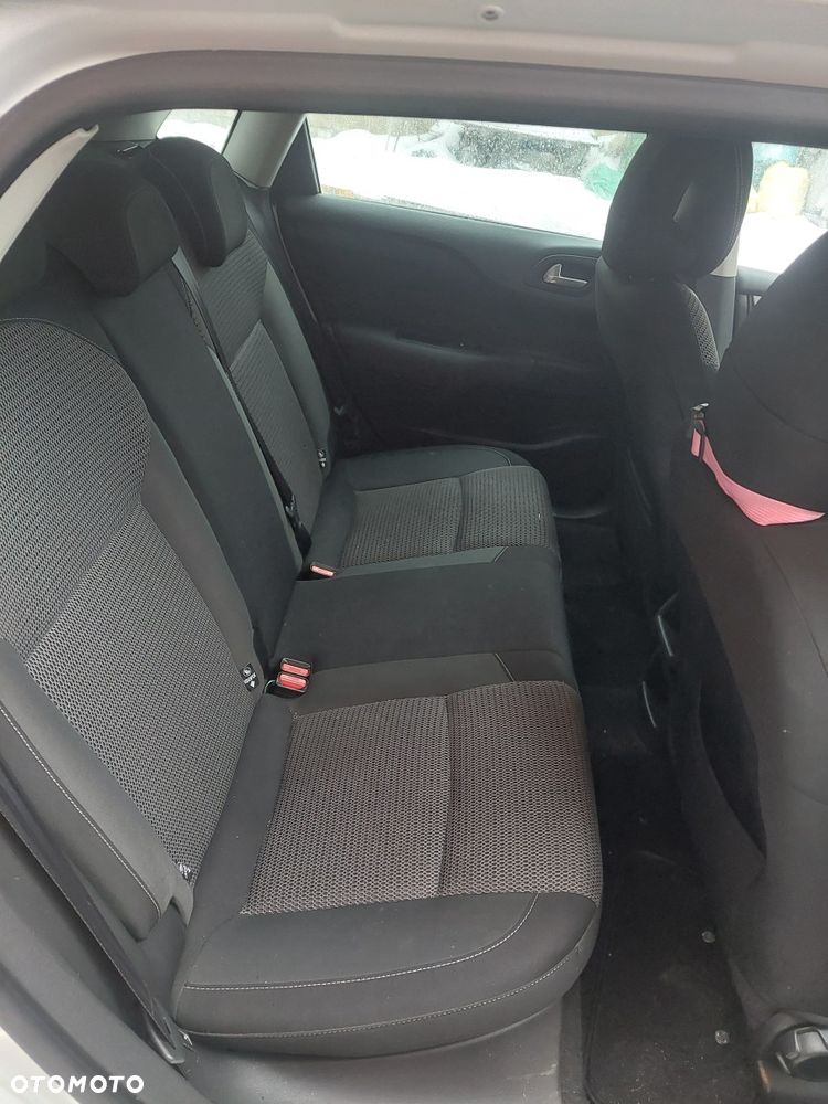 Citroën C4 HDi 90 Attraction - 7