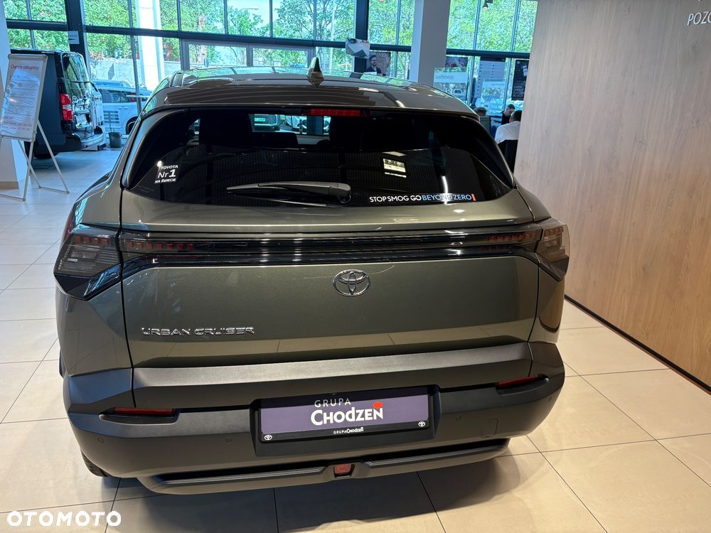 Toyota Urban Cruiser 61kWh Executive - 7