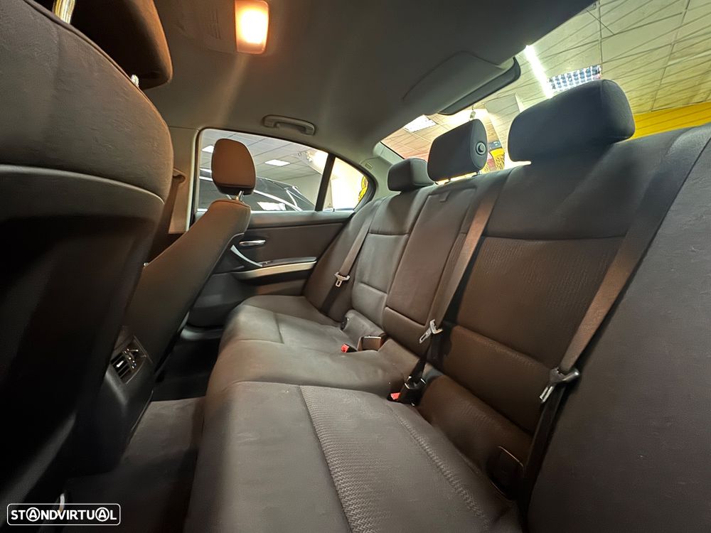 BMW 320 d Navigation - 16