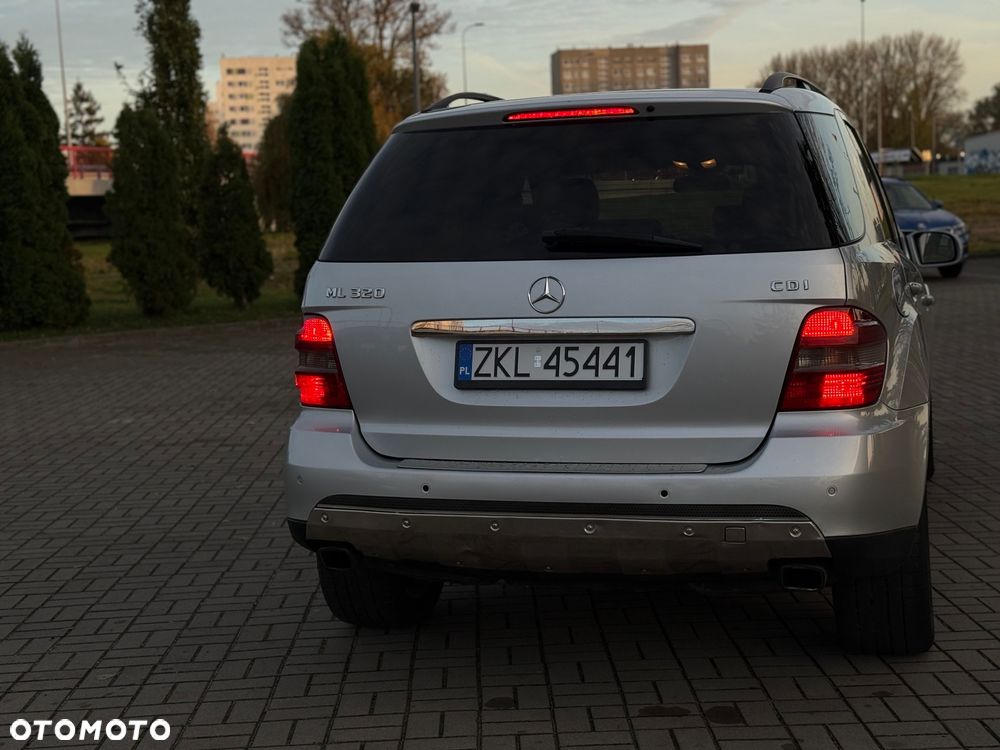 Mercedes-Benz ML 320 CDI 4-Matic - 15
