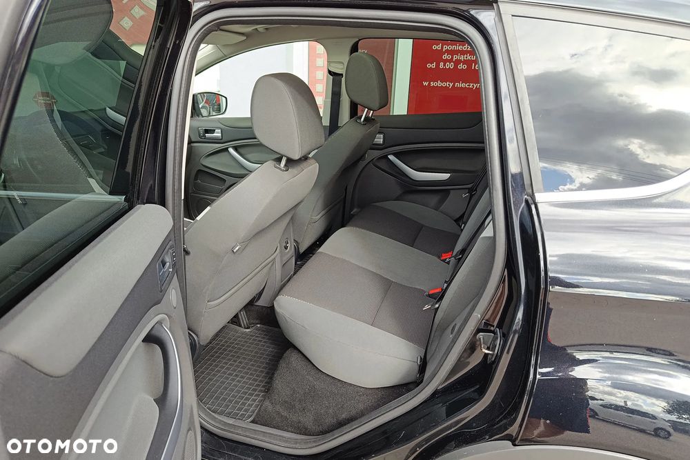 Ford Kuga 2.0 TDCi 4x4 Trend - 31