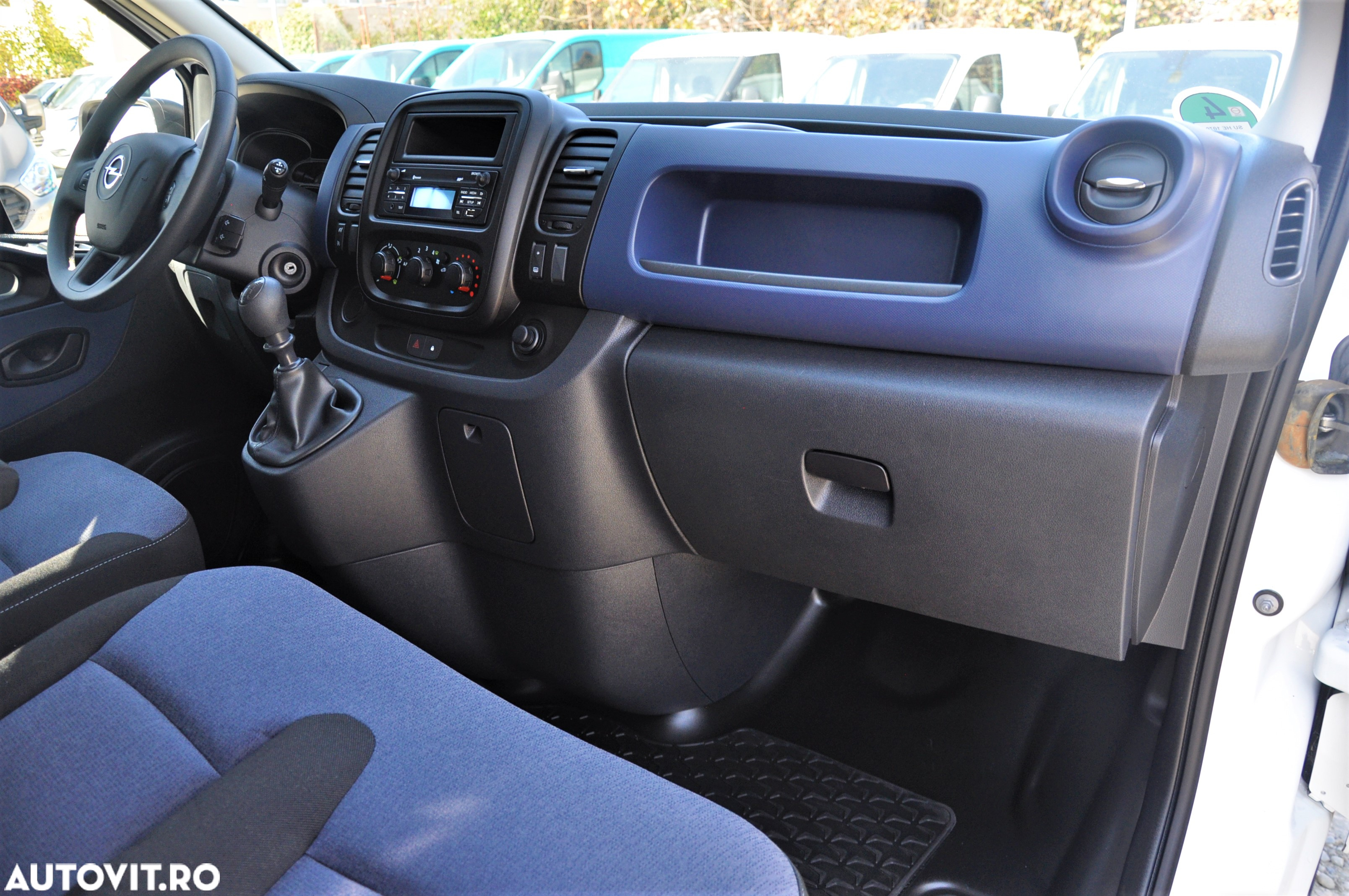 Opel Vivaro Furgon 3 Locuri - 14