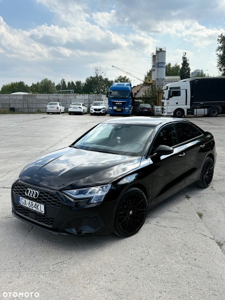 Audi A3 Limousine - 1