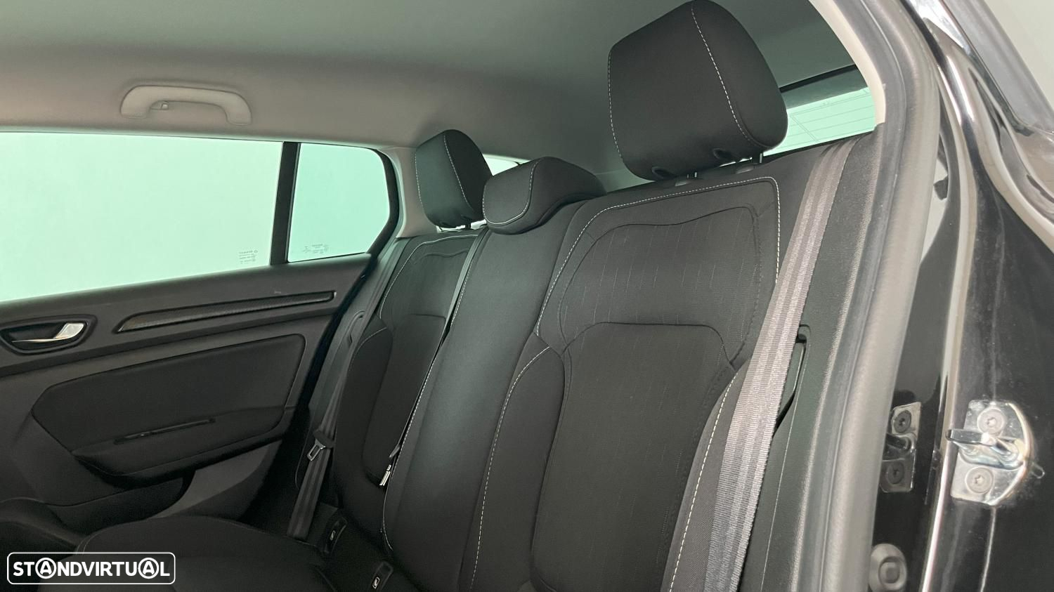 Renault Mégane Sport Tourer 1.3 TCe Limited - 3