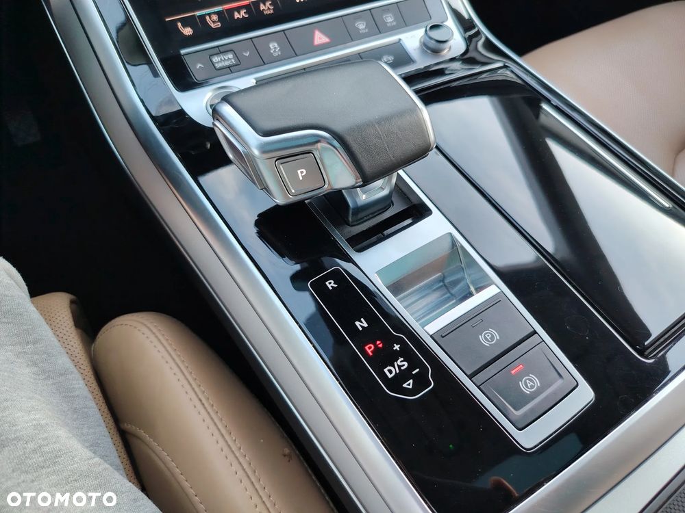 Audi Q8 50 TDI mHEV Quattro Black Edition Tiptronic - 17
