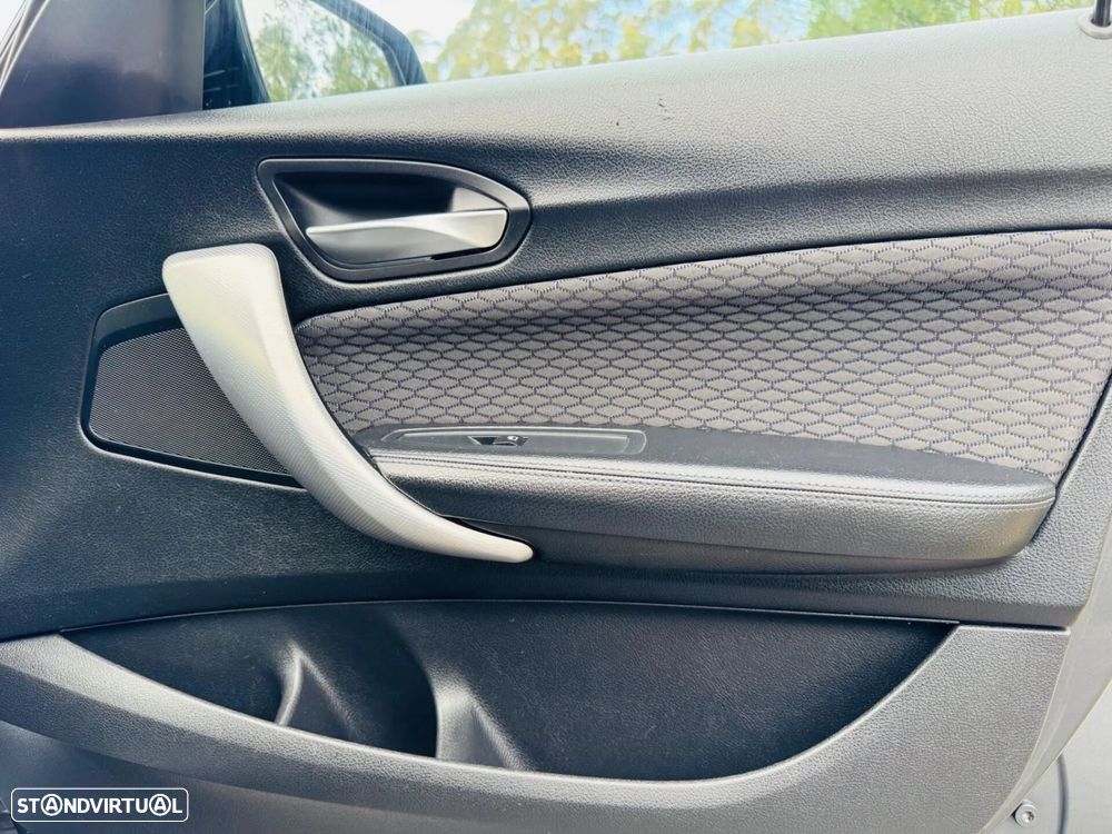BMW 118 d Pack M - 27
