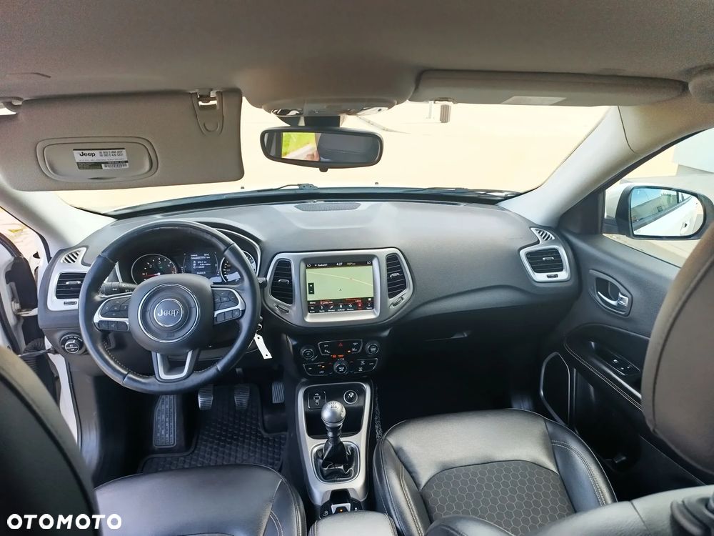 Jeep Compass 1.6 MultiJet Longitude - 28
