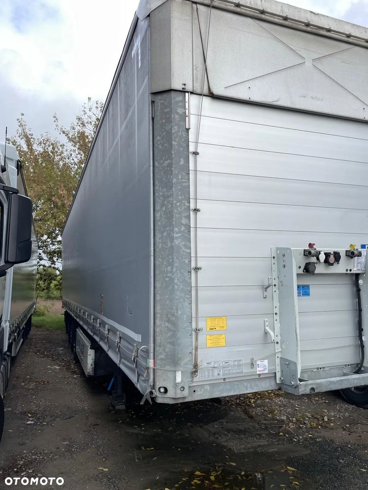 Schmitz Cargobull SCB*S3T - 29