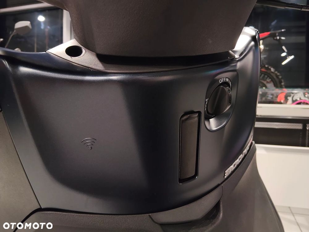 Piaggio Beverly - 15