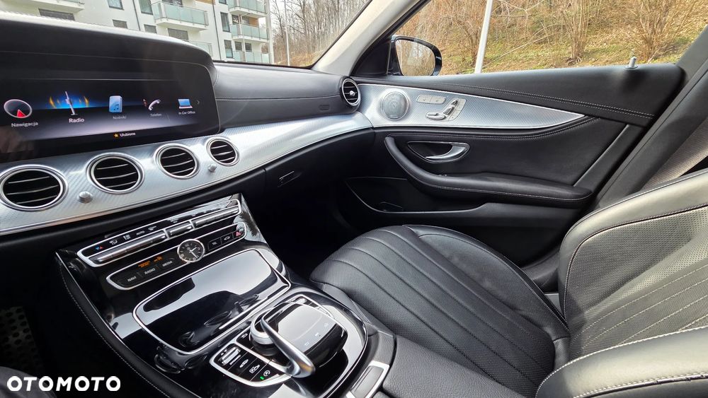 Mercedes-Benz Klasa E 350 d 4Matic 9G-TRONIC - 17