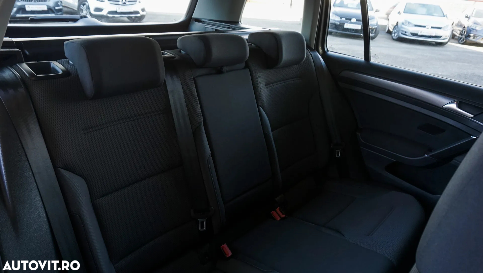 Volkswagen Golf 1.6 TDI DSG Comfortline - 28