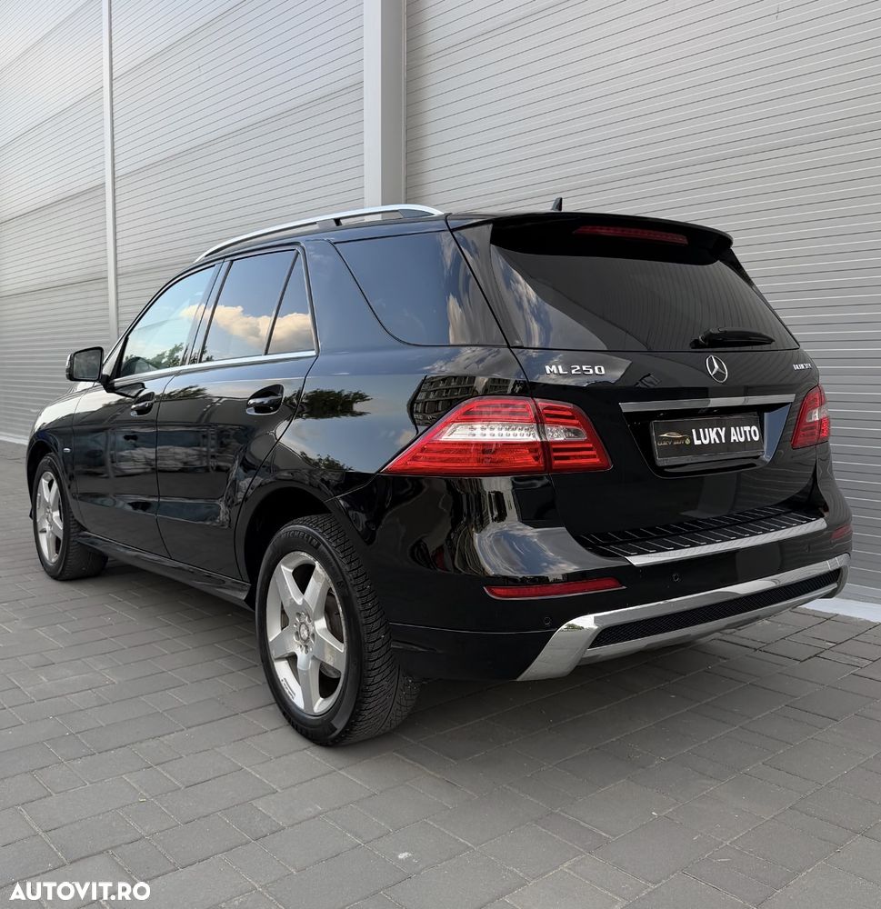 Mercedes-Benz ML 250 BlueTEC 4MATIC Aut - 19