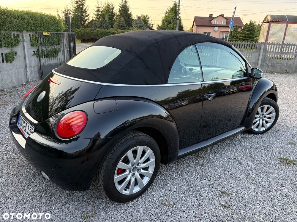 Volkswagen New Beetle - 7