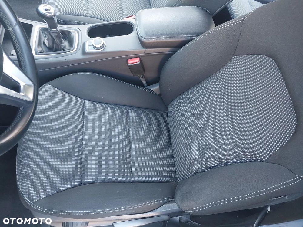 Mercedes-Benz Klasa B 180 CDI (BlueEFFICIENCY) - 22
