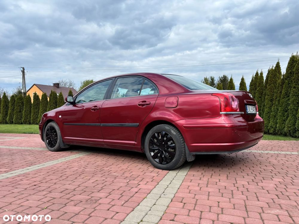 Toyota Avensis 2.0 VVT-i Sol - 4