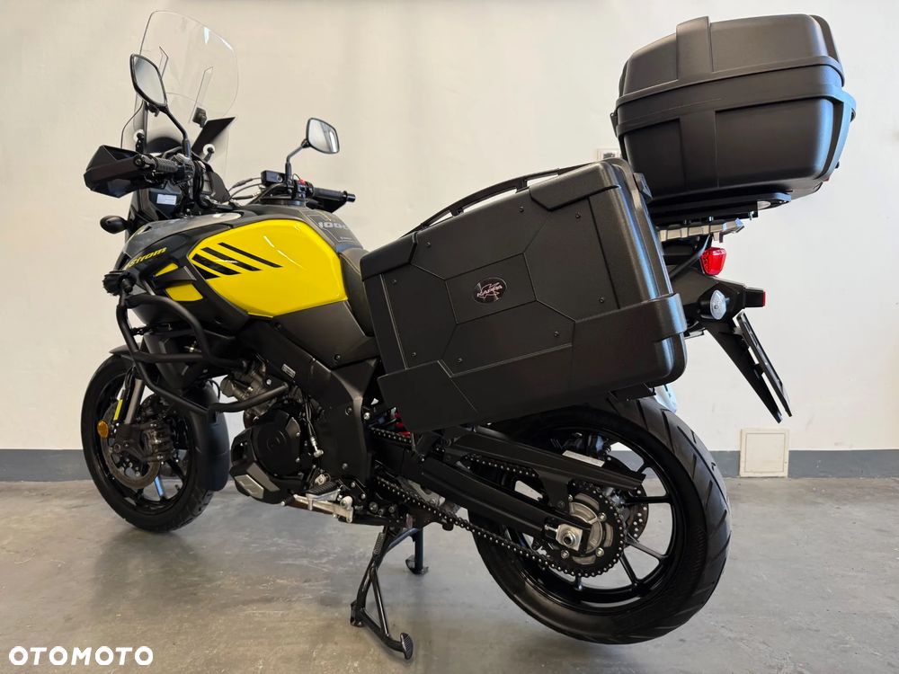 Suzuki V-STROM - 4