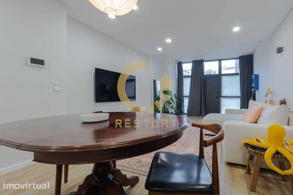 Apartamento T1+1 com 87 m2 no Porto. - Grande imagem: 4/25