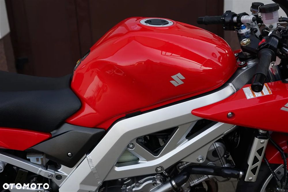 Suzuki SV - 10