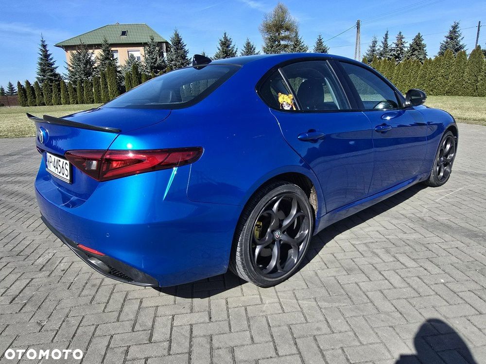 Alfa Romeo Giulia - 10