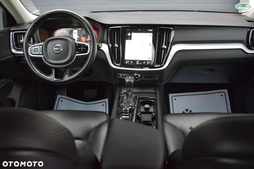 Volvo V60 D3 Geartronic Momentum Pro - 38