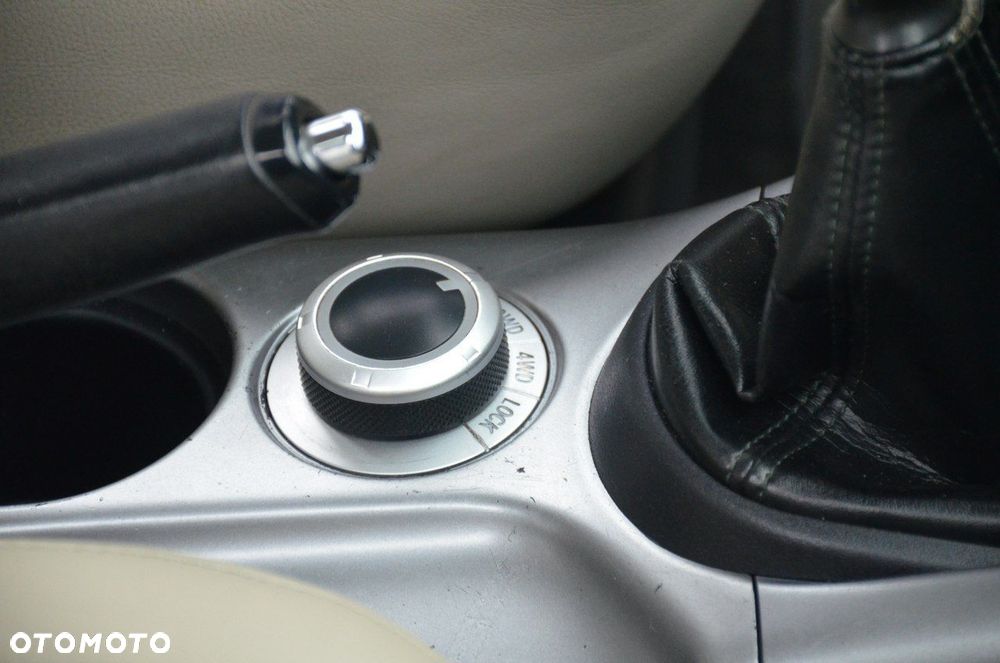 Citroën C-Crosser - 24