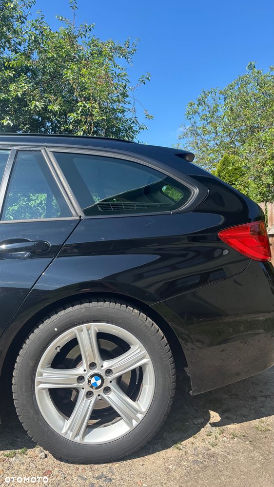 BMW Seria 3 318d EU6 - 7