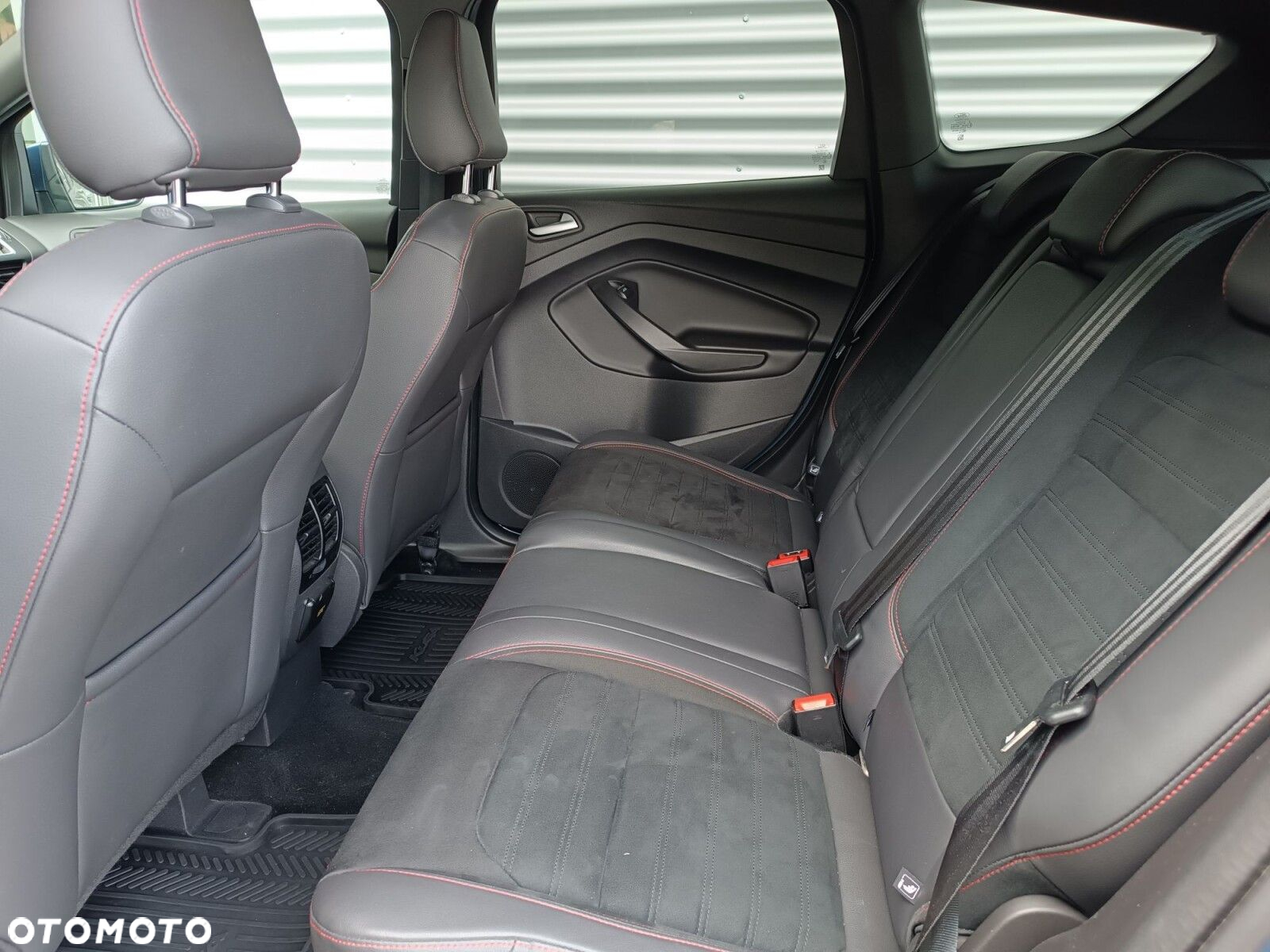 Ford Kuga - 34