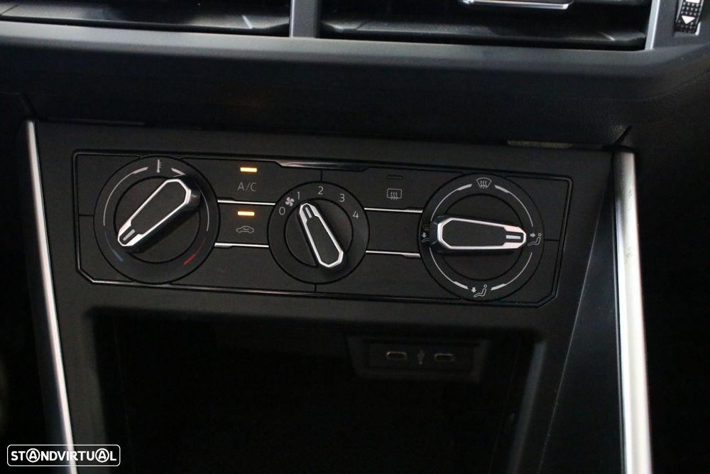 VW Taigo 1.0 TSI - 33