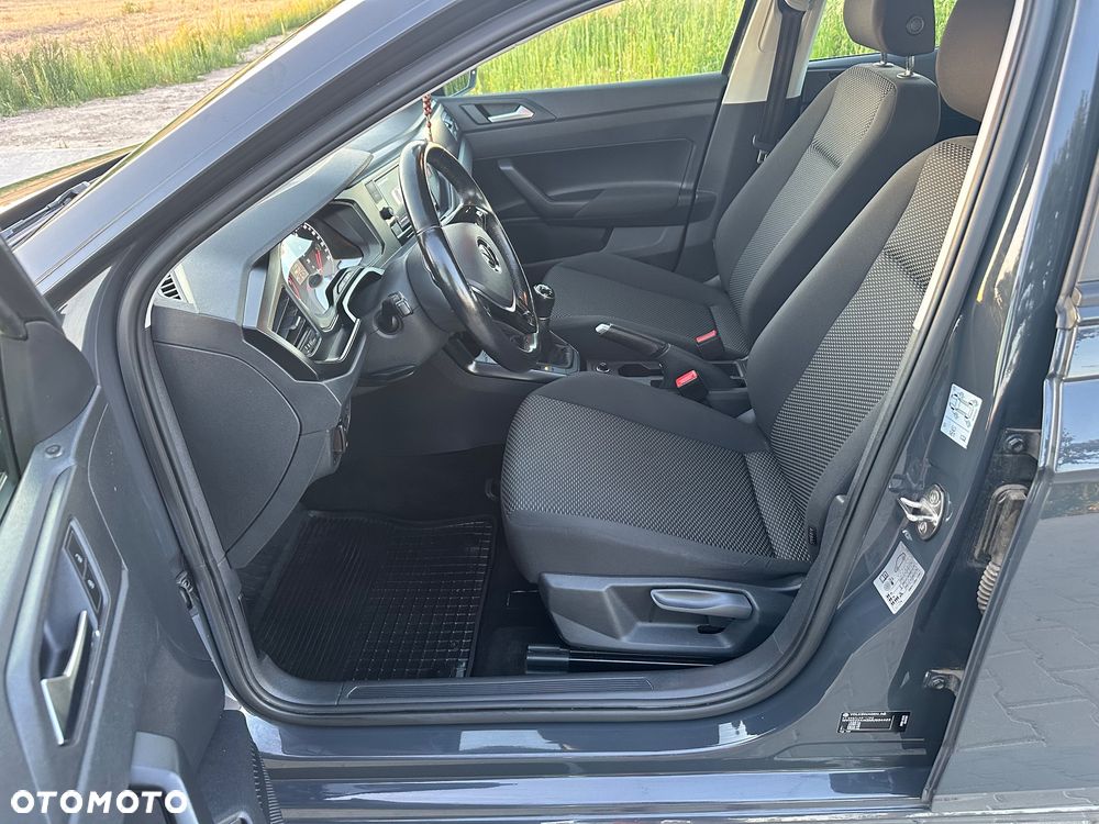 Volkswagen Polo - 16