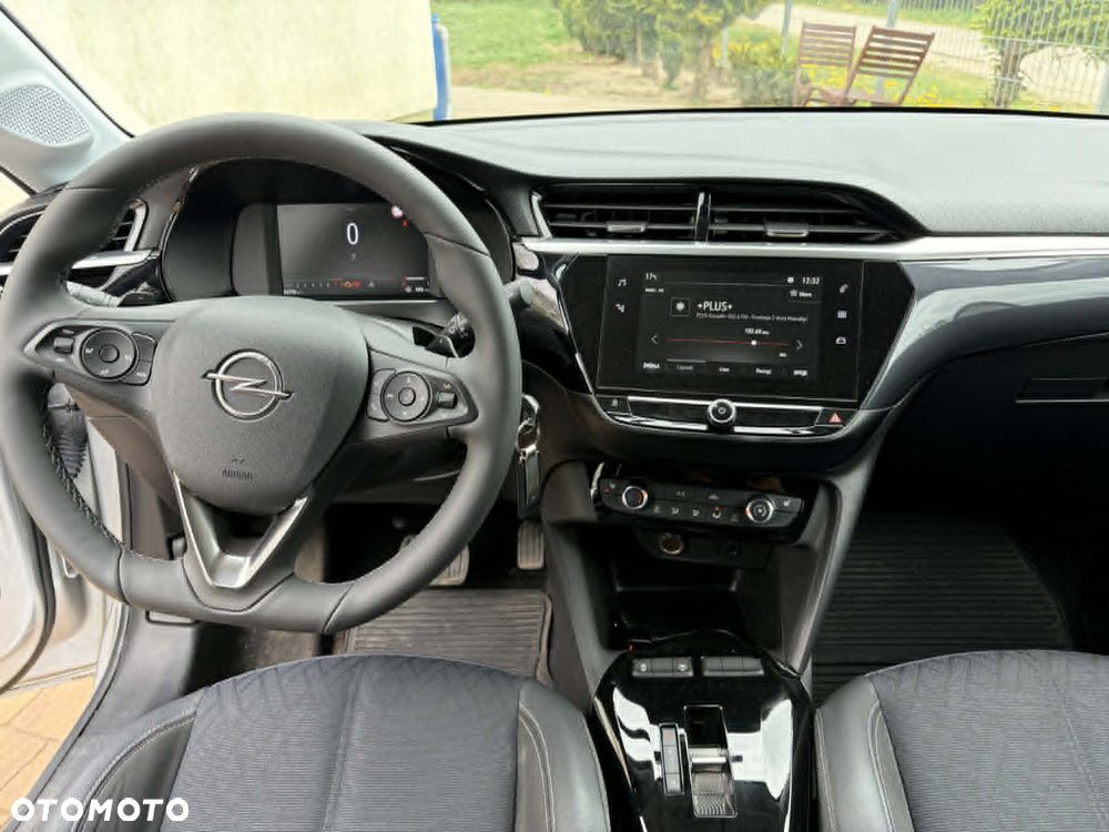 Opel Corsa 1.2 Elegance S&S - 3