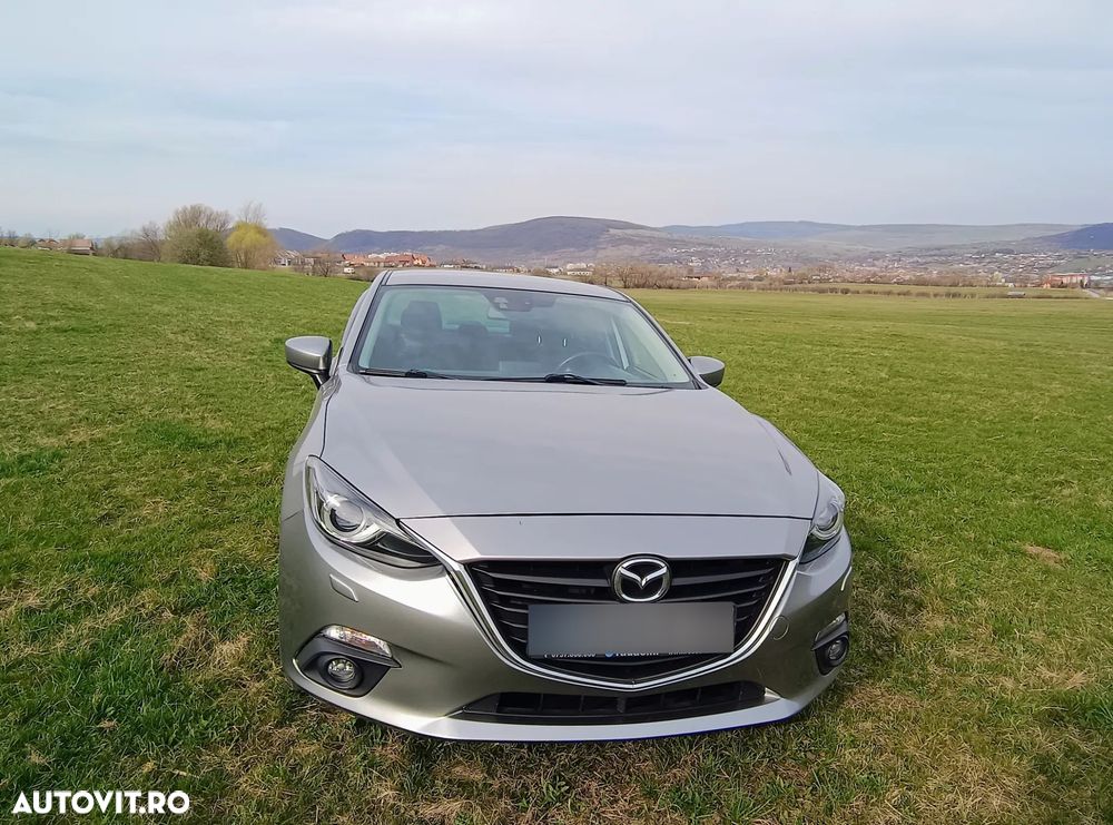 Mazda 3 G120 Attraction - 1