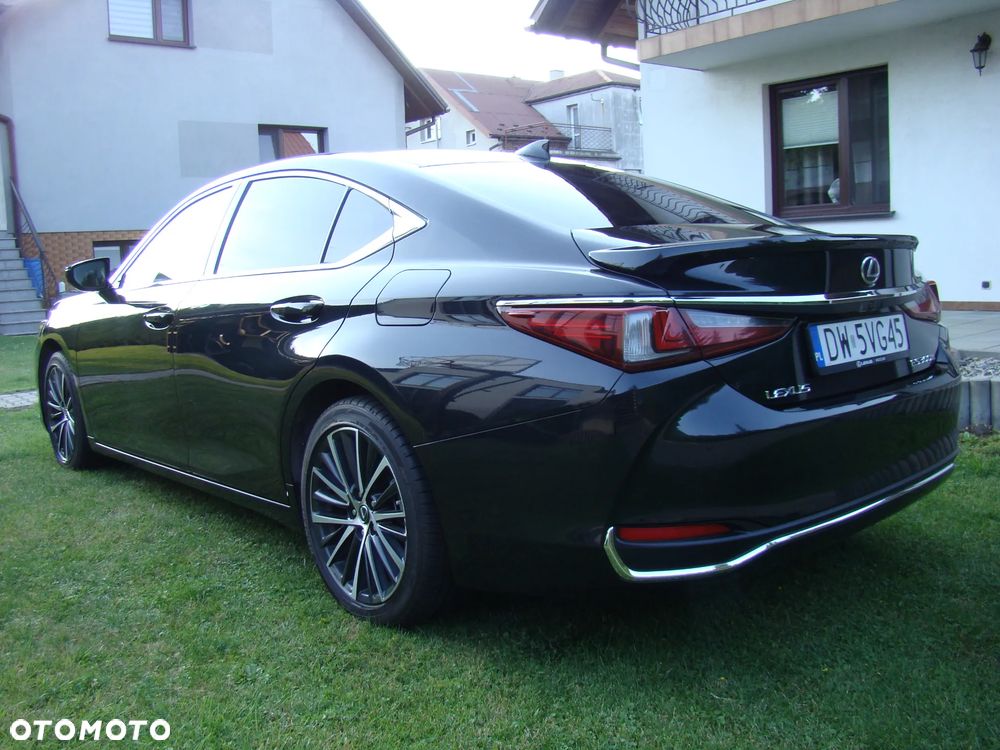 Lexus ES 300h Prestige - 3