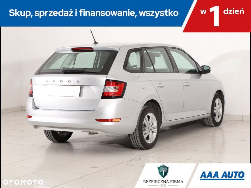 Skoda Fabia - 6