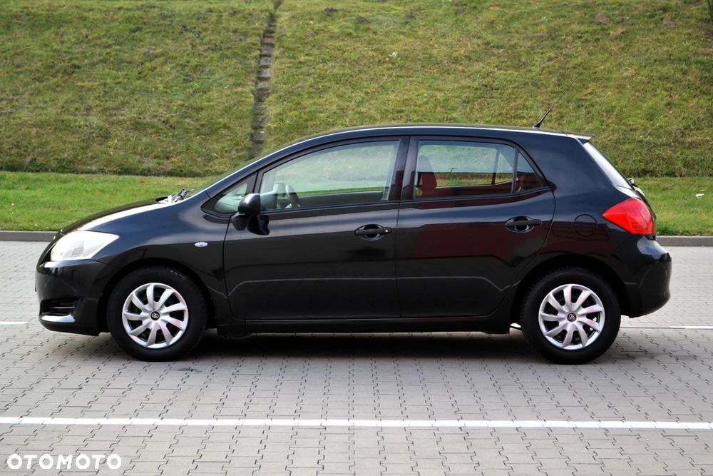 Toyota Auris 1.4 D-4D Luna - 23