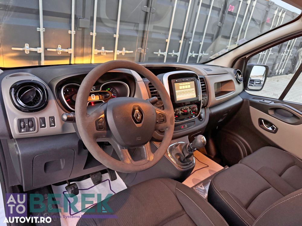 Renault Trafic - 11