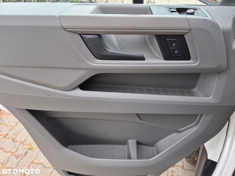 Volkswagen California - 17