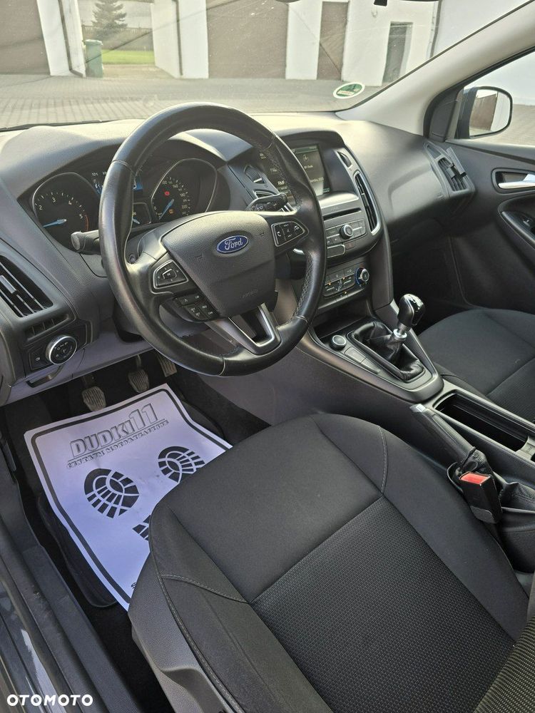 Ford Focus - 16