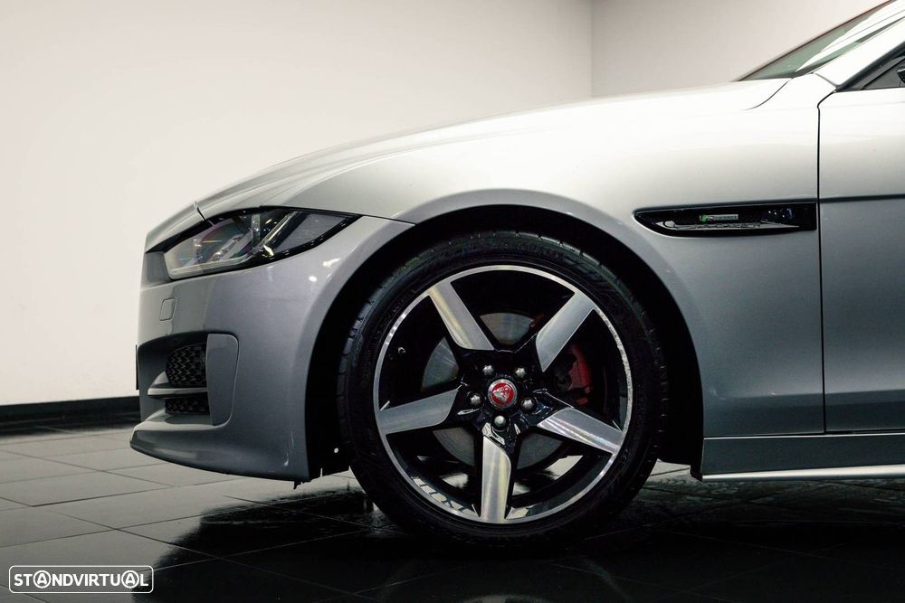 Jaguar XE 2.0 D R-Sport Aut. - 12
