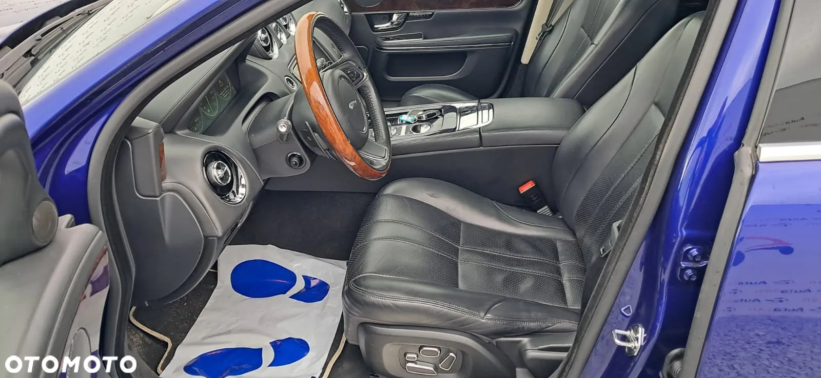 Jaguar XJ 5.0 V8 Premium Luxury - 13