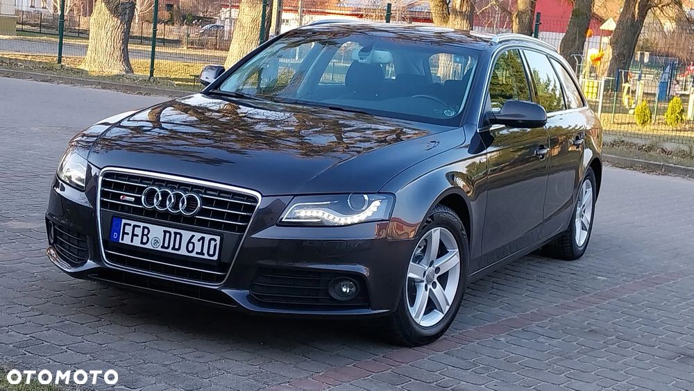 Audi A4 Avant - 1